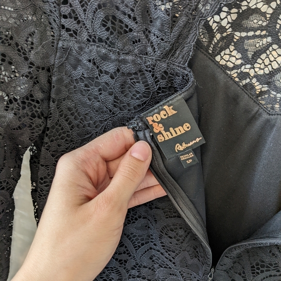 Black Lace Dress with Keyhole Back - Picture 5 of 6